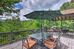 Peaceful Pisgah Mountain Getaway with Hot Tub!